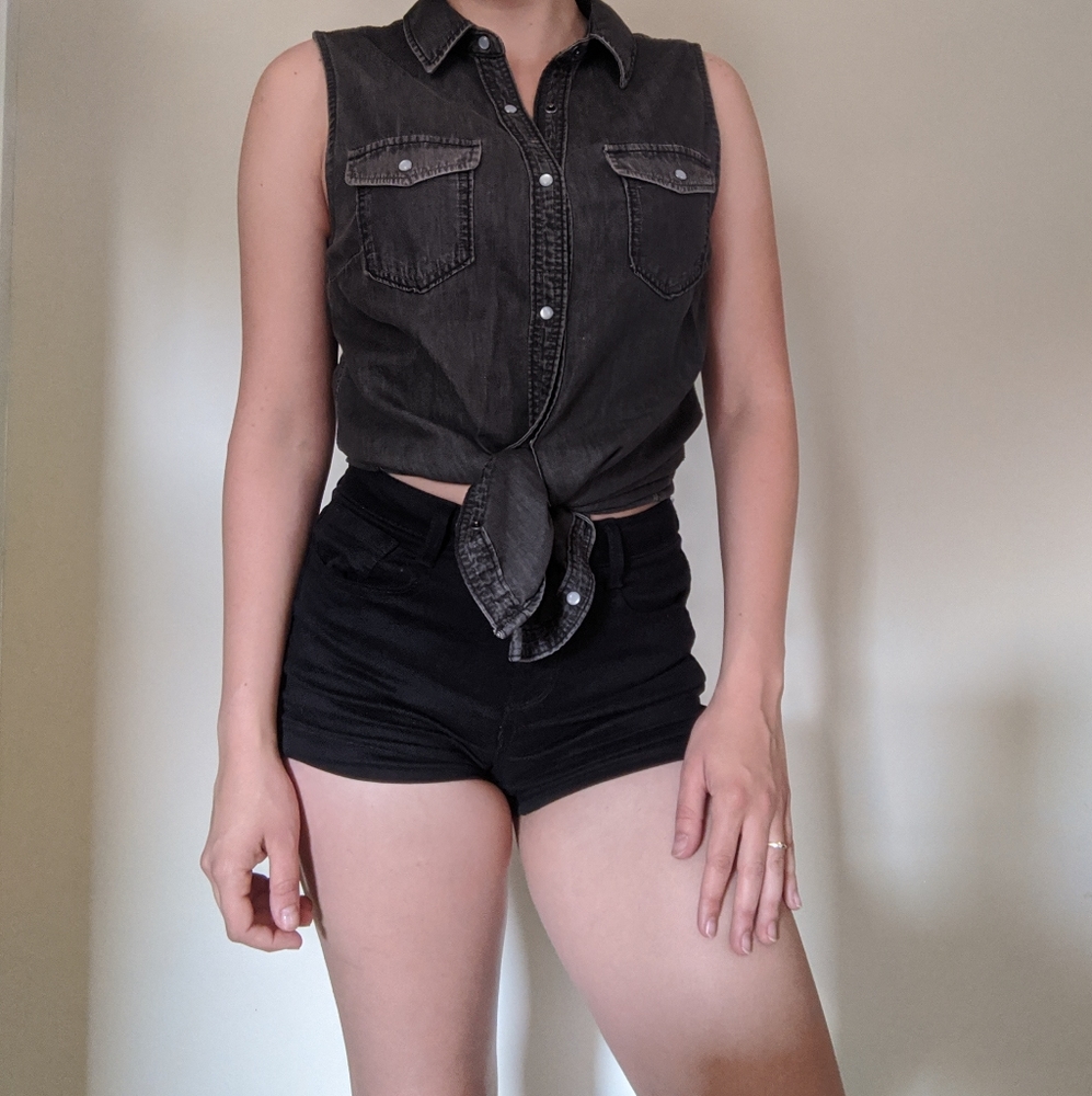 Collared Grey Vest, Sleeveless, Button-up